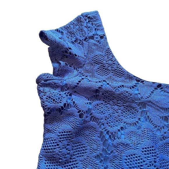 Snap Floral Crochet
Lace Mini Dress Size Large, Zip Back - Picture 12 of 15